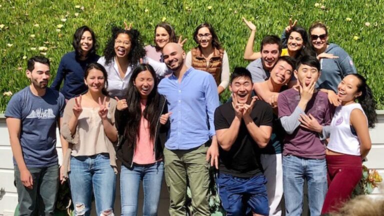 How Pittsburgh Schweitzer Fellowship Teaches Leadership Through Service