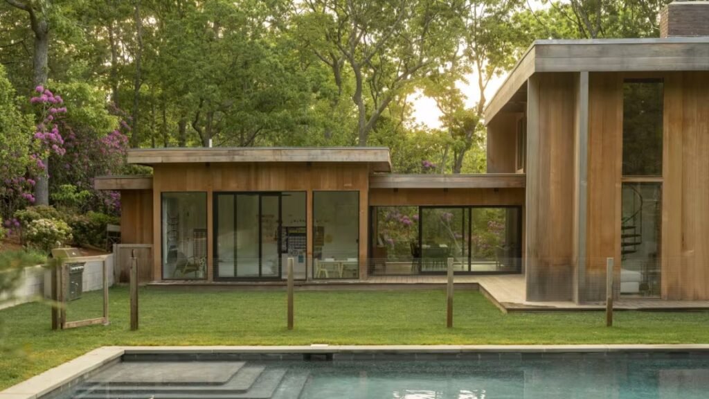 Former NFL Quarterback Chris Simms Lists 300-Year-Old Connecticut Home for $8 Million
